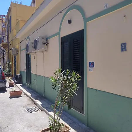 Le Casette Di Elia E Alice *